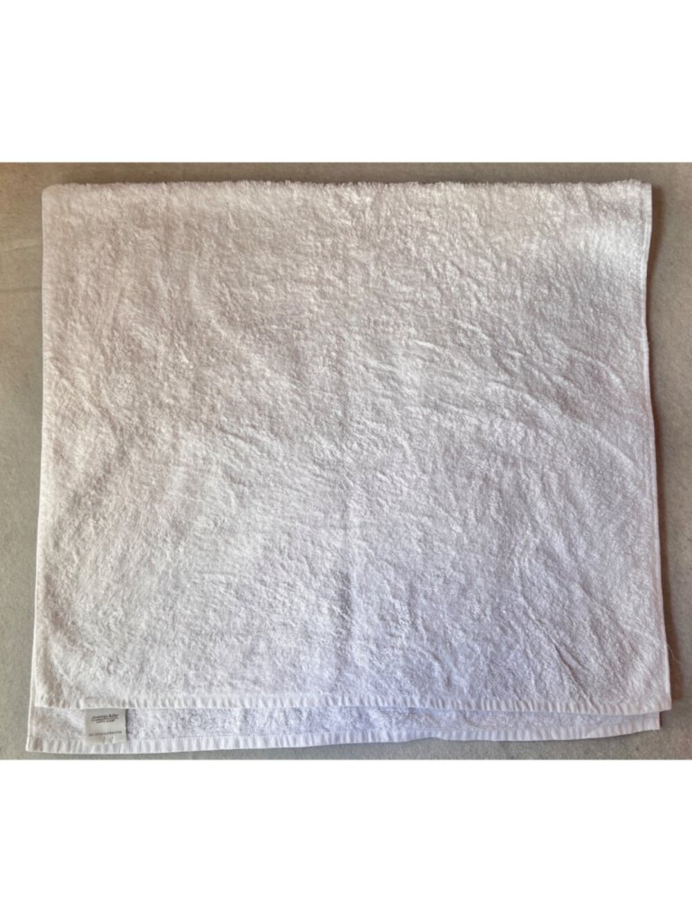 Jonathan Adler Bath Towel 50X20 Cotton White with Blue Polka Dots Design Mod - Picture 3 of 7